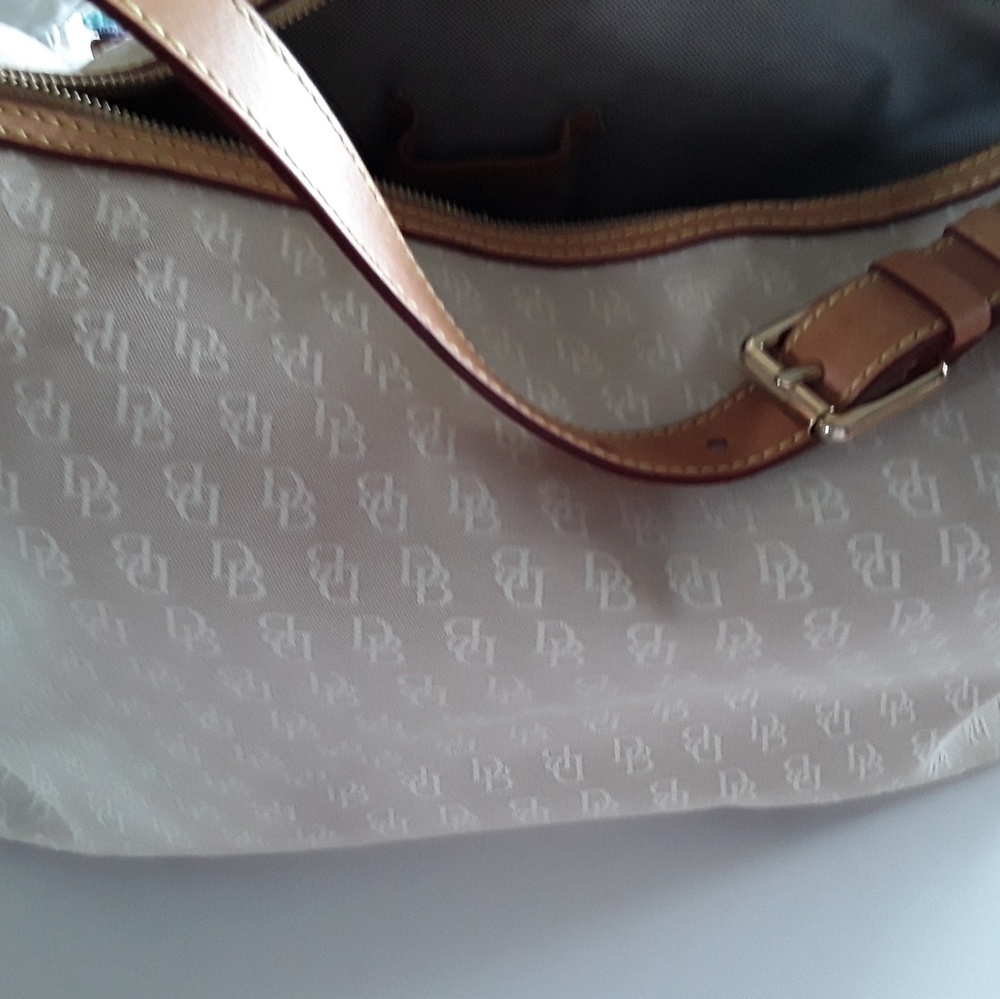 Dooney and Bourke purse